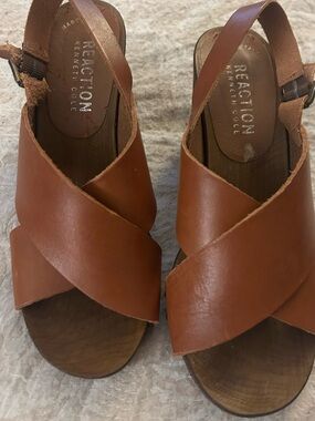 Vintage Kennith Cole Italian Leather Wood Sole Clog Sandals